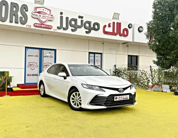Toyota Camry 2021 Model Year GCC Specs White Color Exterior