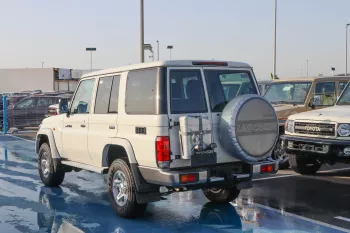 Toyota Land Cruiser Hardtop 4.0L 2022 Model Year