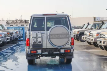 Toyota Land Cruiser Hardtop 4.0L 2022 Model Year