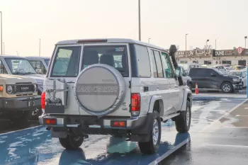 Toyota Land Cruiser Hardtop 4.0L 2022 Model Year