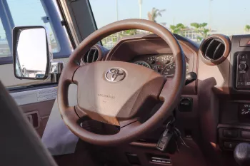 Toyota Land Cruiser Hardtop 4.0L 2022 Model Year