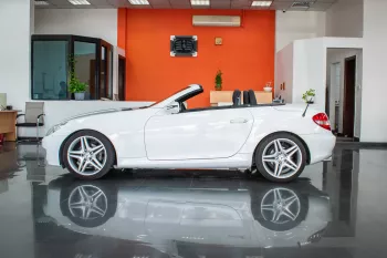 Mercedes-Benz SLK Class-280 2009 Model Year