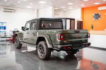 JEEP RUBICON GLADIATOR  2023 MODEL YEAR 3.6L V6 PICK UP 4X4 FULL OPTION