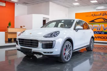 Porsche Cayenne Turbo s 4.8L Petrol 2015 Model Year