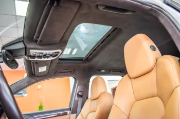 Porsche Cayenne Turbo s 4.8L Petrol 2015 Model Year