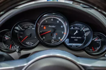 Porsche Cayenne Turbo s 4.8L Petrol 2015 Model Year