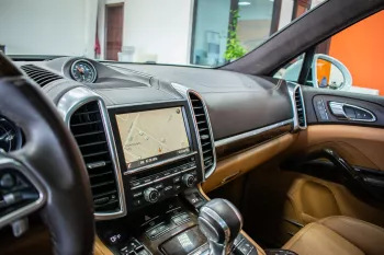 Porsche Cayenne Turbo s 4.8L Petrol 2015 Model Year