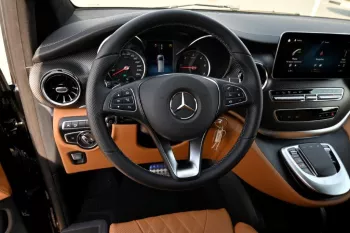 MERCEDES BENZ VIP EDITION V300D DIESEL 4-SEATER AUTOMATIC 2022 MODEL YEAR