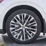 Lexus RX 350h 2.5L HEV Petrol 2023 Model Year White Color - Thumbnail 4