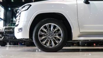 toyota landcruiser 2022