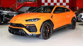 LAMBORGHINI URUS 2021 ORANGE COLOR  FULL OPTION 
