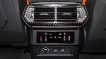 LAMBORGHINI URUS 2021 ORANGE COLOR  FULL OPTION 