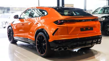 LAMBORGHINI URUS 2021 ORANGE COLOR  FULL OPTION 