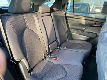 TOYOTA HIGHLANDER 2.5L HYBRID AWD 2023 MODEL YEAR WHITE COLOR