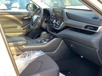 TOYOTA HIGHLANDER 2.5L HYBRID AWD 2023 MODEL YEAR WHITE COLOR