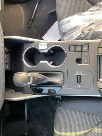 TOYOTA HIGHLANDER 2.5L HYBRID AWD 2023 MODEL YEAR WHITE COLOR