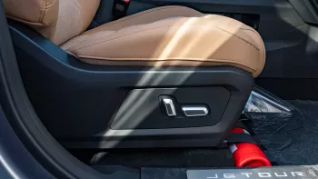 Jetour T2 2.0 2024 Model Year Tan Color Exterior