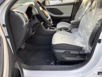 HYUNDAI CRETA 1.5L FULL OPTION 2023 MODEL YEAR WHITE COLOR