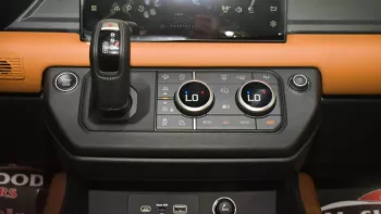Land Rover DEFENDER X 2023