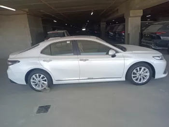 Toyota Camry GLE 2.5L Petrol 2024 Model Year White Color