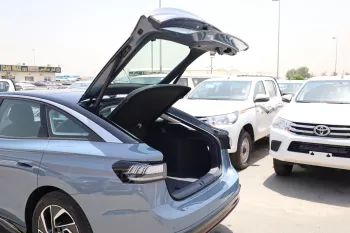 VOLKSWAGEN ID.7 VISION PRO FULL OPTION 2024 MODEL YEAR BLUE COLOR