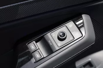 VOLKSWAGEN ID.7 VISION PRO FULL OPTION 2024 MODEL YEAR BLUE COLOR