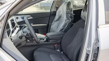 Kia Sportage 1.6L Petrol 2025 Model Year Silver Color Exterior