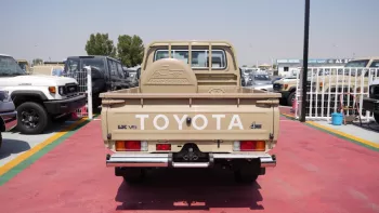TOYOTA LAND CRUISER PICKUP SC 4.0L AUTOMATIC 2024 MODEL YEAR