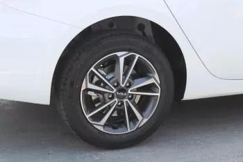 KIA K3 (CERATO) 1.5 PETROL MODEL YEAR 2024 WHITE COLOR (BLACK INTERIOR)