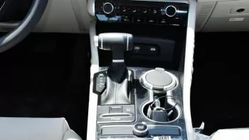 Kia K5 FWD 2022 V4