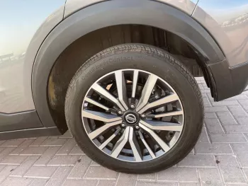 Nissan Kicks Full option 1.6 V4 GCC Specs 2022 Model Year Gray Color