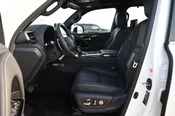 LEXUS LM350 HYBRID 2.5L E-CVT 4WD 2024 MODEL YEAR WHITE COLOR