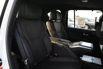 LEXUS LM350 HYBRID 2.5L E-CVT 4WD 2024 MODEL YEAR WHITE COLOR