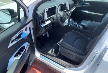Kia Sportage 1.6L Diesel GT Line 2024 Model Year White Color Exterior