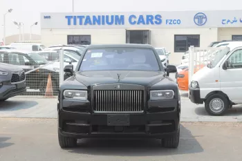 ROLLS ROYCE CULLINAN 2024 MODEL YEAR BLACK COLOR EXTERIOR WHITE INTERIOR