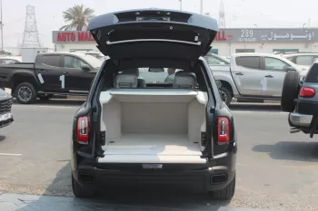 ROLLS ROYCE CULLINAN 2024 MODEL YEAR BLACK COLOR EXTERIOR WHITE INTERIOR