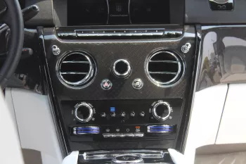 ROLLS ROYCE CULLINAN 2024 MODEL YEAR BLACK COLOR EXTERIOR WHITE INTERIOR