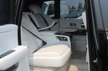 ROLLS ROYCE CULLINAN 2024 MODEL YEAR BLACK COLOR EXTERIOR WHITE INTERIOR