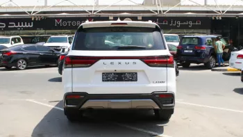 Lexus LX 600 3.5L Vip 2022 4WD Specs GCC