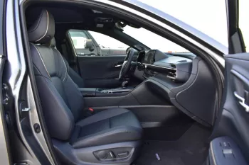 TOYOTA CROWN PLATINUM HYBRIDMAX 2.4L 2023 MODEL YEAR