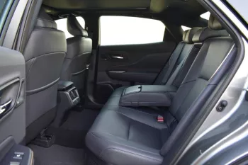 TOYOTA CROWN PLATINUM HYBRIDMAX 2.4L 2023 MODEL YEAR