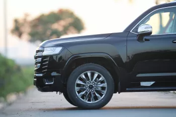 Toyota Land Cruiser TLC 300 VX 3.5L Petrol 2024 Model Year Black Color