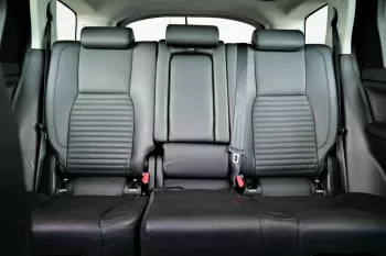 Land Rover Discovery Sport- 2015 MY - 2.0L- V4 - Panoramic Roof- Leather Seats -AED 1,096 Monthly Payment - 0% DP
