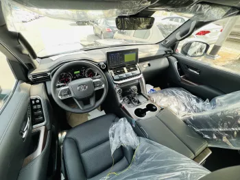 Toyota Land Cruiser 3.5L VX+ European Specification 2024 Model Year