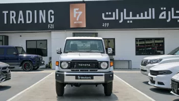 Toyota Land Cruiser Pickup 2024 Model Year Silver Color Exterior