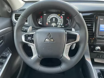 MITSUBISHI PAJERO SPORTS