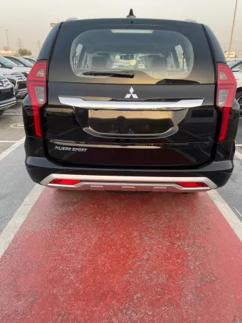 MITSUBISHI PAJERO SPORTS  2.4L DIESEL 4DW