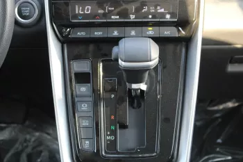 TOYOTA INNOVA 2.0L PETROL MID OPTION 2024 MODEL YEAR