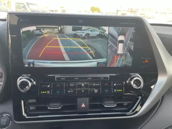 TOYOTA HIGHLANDER PLATINUM 3.5L PETROL FULL OPTION 2022 MODEL