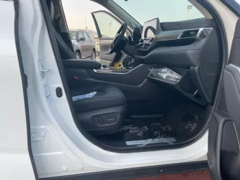 TOYOTA HIGHLANDER PLATINUM 3.5L PETROL FULL OPTION 2022 MODEL